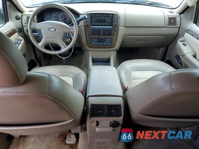 Zdjęcie 8 z 13 samochodu: 2002 FORD EXPLORER EDDIE BAUER VIN:1FMZU74KX2UD46256 - miniatura