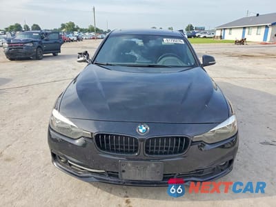 Piąte zdjęcie samochodu w środku: 2017 BMW 330 XI VIN:WBA8D9C34HA004251 - miniatura