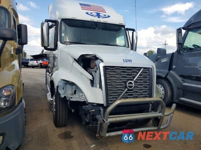 2019 VOLVO VNL SEMI TRUCK 4V4NC9EH3KN873574 - główne zdjęcie licytacji z USA - miniatura