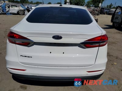 Zdjęcie 6 z 12 samochodu: 2019 FORD FUSION S VIN:3FA6P0G75KR108521 - miniatura