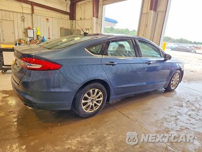 Trzecie zdjęcie samochodu z tyłu: 2018 FORD FUSION S VIN:3FA6P0G77JR235706 - miniatura