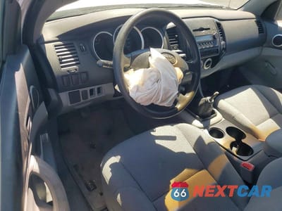 Zdjęcie 8 z 13 samochodu: 2006 TOYOTA TACOMA VIN:5TETX22N76Z204123 - miniatura