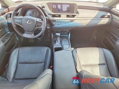 Zdjęcie 8 z 13 samochodu: 2019 LEXUS ES 350 VIN:58ABZ1B16KU050797 - miniatura