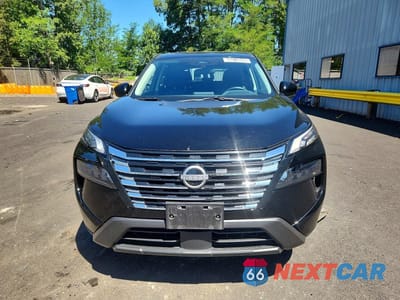 Piąte zdjęcie samochodu w środku: 2025 NISSAN ROGUE SV VIN:5N1BT3BB9SC827850 - miniatura