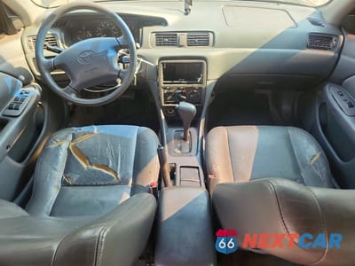 Zdjęcie 8 z 12 samochodu: 2000 TOYOTA CAMRY LE VIN:4T1BG22K7YU968661 - miniatura