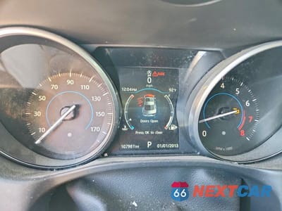 Zdjęcie 9 z 13 samochodu: 2017 JAGUAR XE VIN:SAJAR4BG0HA977531 - miniatura