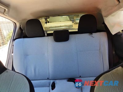 Zdjęcie 10 z 13 samochodu: 2016 TOYOTA PRIUS C ONE VIN:JTDKDTB36G1127166 - miniatura