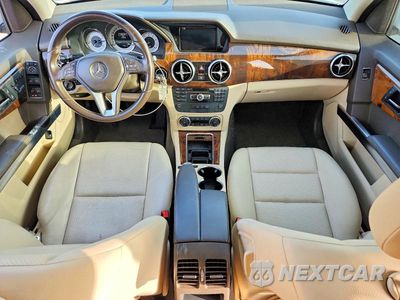 Zdjęcie 8 z 13 samochodu: 2014 MERCEDES-BENZ GLK 350 VIN:WDCGG5HBXEG229856 - miniatura
