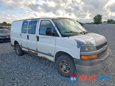 Czwarte zdjęcie samochodu z boku: 2006 CHEVROLET EXPRESS 2500 DELIVERY VAN VIN:1GCGG25V961249460 - miniatura