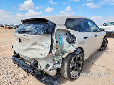 Trzecie zdjęcie samochodu z tyłu: 2026 BMW IX XDRIVE45 VIN:WB543CF02TCW76076 - miniatura