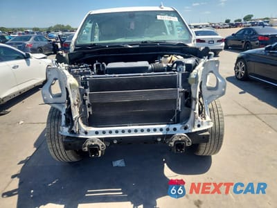 Piąte zdjęcie samochodu w środku: 2020 GMC SIERRA C1500 SLT VIN:3GTP8DED3LG286422 - miniatura