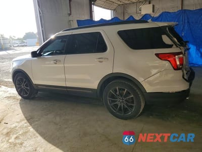 Drugie zdjęcie samochodu z przodu: 2018 FORD EXPLORER XLT VIN:1FM5K7D85JGB25766 - miniatura