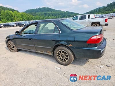 Drugie zdjęcie samochodu z przodu: 2001 HONDA ACCORD EX VIN:1HGCG16551A075596 - miniatura