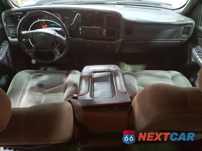 Zdjęcie 8 z 12 samochodu: 2006 CHEVROLET SILVERADO K1500 VIN:1GCEK19TX6Z173984 - miniatura
