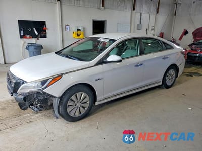 2017 HYUNDAI SONATA HYBRID SE KMHE24L12HA048578 - główne zdjęcie licytacji z USA - miniatura