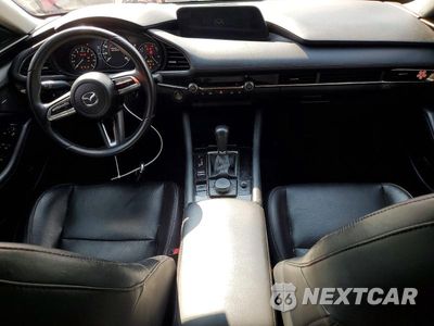 Zdjęcie 8 z 12 samochodu: 2019 MAZDA 3 PREMIUM VIN:3MZBPAEM0KM103969 - miniatura