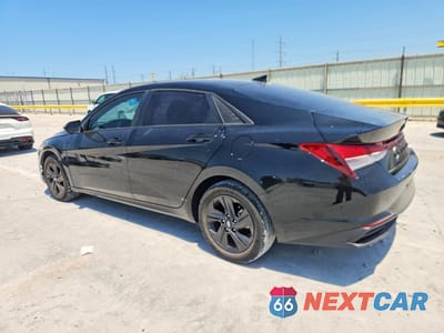 Drugie zdjęcie samochodu z przodu: 2023 HYUNDAI ELANTRA SEL VIN:KMHLM4AGXPU582935 - miniatura