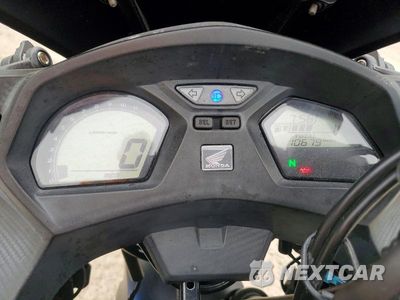Zdjęcie 7 z 9 samochodu: 2016 HONDA CBR650 VIN:MLHRC7404G5200245 - miniatura