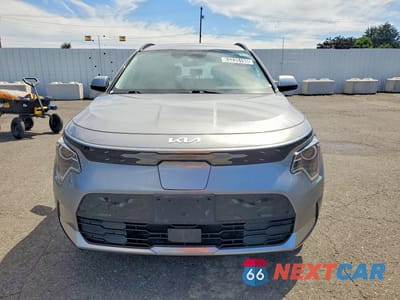 Piąte zdjęcie samochodu w środku: 2023 KIA NIRO WIND VIN:KNDCR3L13P5025044 - miniatura