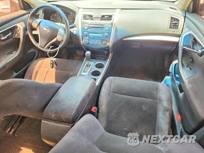 Zdjęcie 8 z 12 samochodu: 2013 NISSAN ALTIMA 2.5 VIN:1N4AL3AP3DN485418 - miniatura