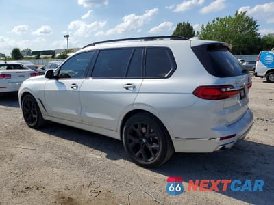 Drugie zdjęcie samochodu z przodu: 2022 BMW X7 XDRIVE40I VIN:5UXCW2C01N9L87856 - miniatura