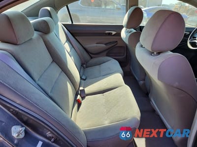Zdjęcie 10 z 12 samochodu: 2011 HONDA CIVIC LX VIN:19XFA1F5XBE014370 - miniatura