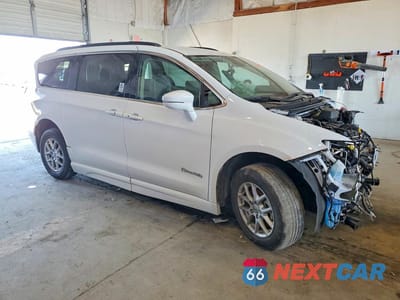 Czwarte zdjęcie samochodu z boku: 2022 CHRYSLER PACIFICA TOURING L VIN:2C4RC1BG3NR186063 - miniatura