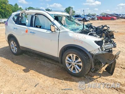 Czwarte zdjęcie samochodu z boku: 2016 NISSAN ROGUE SV VIN:5N1AT2MV4GC758036 - miniatura