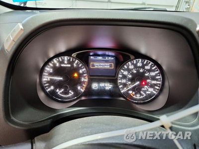 Zdjęcie 9 z 14 samochodu: 2015 NISSAN PATHFINDER SV VIN:5N1AR2MM2FC626896 - miniatura