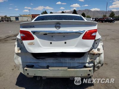 Zdjęcie 6 z 12 samochodu: 2018 NISSAN SENTRA S VIN:3N1AB7AP5JY320217 - miniatura