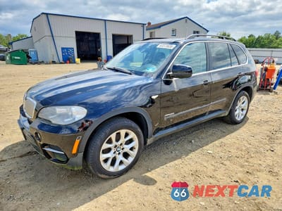 2013 BMW X5 XDRIVE35I 5UXZV4C56D0B24093 - główne zdjęcie licytacji z USA - miniatura