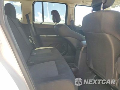 Zdjęcie 10 z 12 samochodu: 2012 JEEP PATRIOT LATITUDE VIN:1C4NJPFB2CD627543 - miniatura
