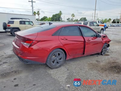 Trzecie zdjęcie samochodu z tyłu: 2023 HYUNDAI ELANTRA SEL VIN:KMHLM4AG5PU598332 - miniatura