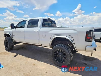 Drugie zdjęcie samochodu z przodu: 2019 GMC SIERRA K2500 DENALI VIN:1GT12SEY0KF167046 - miniatura