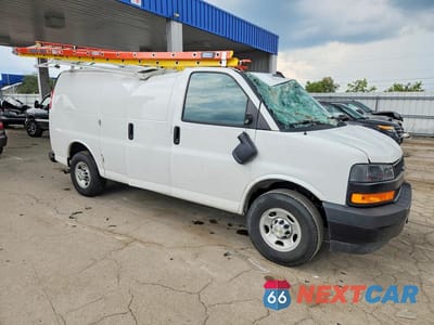 Czwarte zdjęcie samochodu z boku: 2024 CHEVROLET EXPRESS G2500 VIN:1GCWGAFP1R1287470 - miniatura