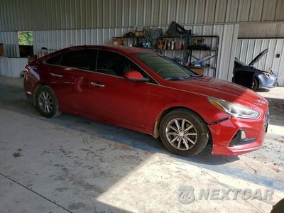 Czwarte zdjęcie samochodu z boku: 2018 HYUNDAI SONATA SE VIN:5NPE24AF0JH623455 - miniatura