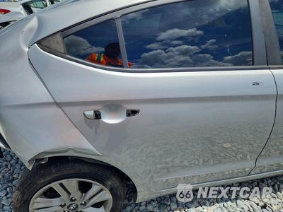 Zdjęcie 10 z 13 samochodu: 2020 HYUNDAI ELANTRA SEL VIN:5NPD84LF8LH577299 - miniatura