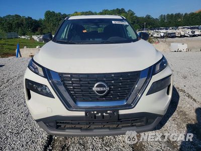 Piąte zdjęcie samochodu w środku: 2023 NISSAN ROGUE S VIN:5N1BT3AA6PC872969 - miniatura