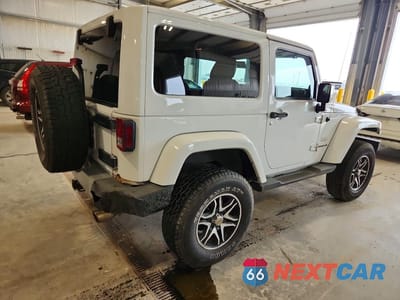 Trzecie zdjęcie samochodu z tyłu: 2012 JEEP WRANGLER SAHARA VIN:1C4AJWBG1CL123761 - miniatura