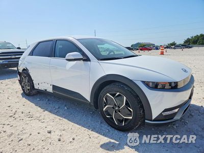 Czwarte zdjęcie samochodu z boku: 2024 HYUNDAI IONIQ 5 SEL VIN:KM8KN4DE7RU276605 - miniatura