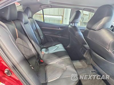 Zdjęcie 10 z 13 samochodu: 2018 TOYOTA CAMRY XLE VIN:4T1B11HK1JU658899 - miniatura