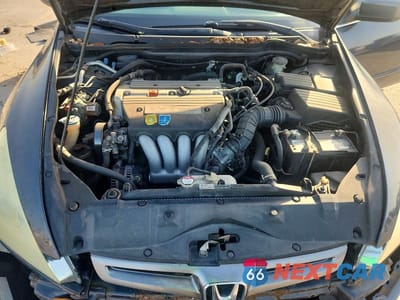 Zdjęcie 11 z 12 samochodu: 2005 HONDA ACCORD LX VIN:1HGCM56425A103853 - miniatura