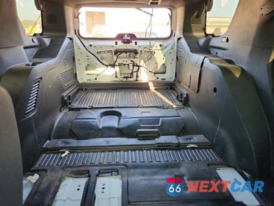 Zdjęcie 10 z 13 samochodu: 2023 CHEVROLET TAHOE C1500 VIN:1GNSCLED2PR520582 - miniatura