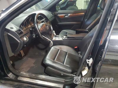Zdjęcie 7 z 12 samochodu: 2011 MERCEDES-BENZ C 300 4MATIC VIN:WDDGF8BB6BR185962 - miniatura