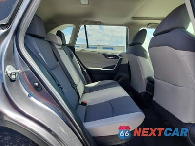 Zdjęcie 11 z 13 samochodu: 2024 TOYOTA RAV4 HYBRID XLE VIN:JTMRWRFV1RD270941 - miniatura