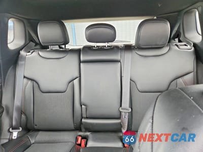 Zdjęcie 10 z 13 samochodu: 2026 JEEP COMPASS TRAILHAWK VIN:3C4NJDDNXTT178148 - miniatura