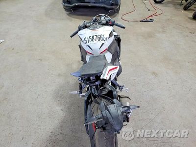 Zdjęcie 6 z 9 samochodu: 2026 HONDA CBR1000 RR VIN:JH2SC7710TK900517 - miniatura