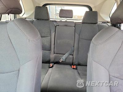 Zdjęcie 10 z 14 samochodu: 2021 TOYOTA RAV4 LE VIN:2T3F1RFV9MW195015 - miniatura