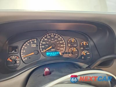 Zdjęcie 9 z 13 samochodu: 2002 CHEVROLET SUBURBAN C2500 VIN:3GNGC26G52G253083 - miniatura