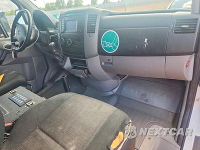 Zdjęcie 8 z 13 samochodu: 2017 MERCEDES-BENZ SPRINTER 2500 AMBULANCE VIN:WDAPE7CDXHP384382 - miniatura